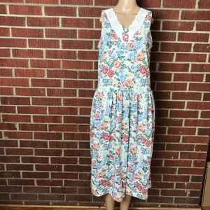 Vintage White Eyelet Floral Dropwaist Cottagecore 90s Sundress Dress